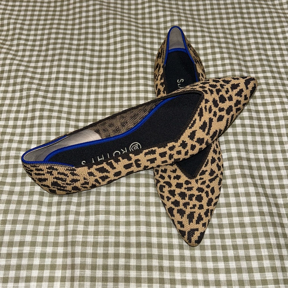 NWOT Rothy’s Cheetah The Point - Picture 3 of 5